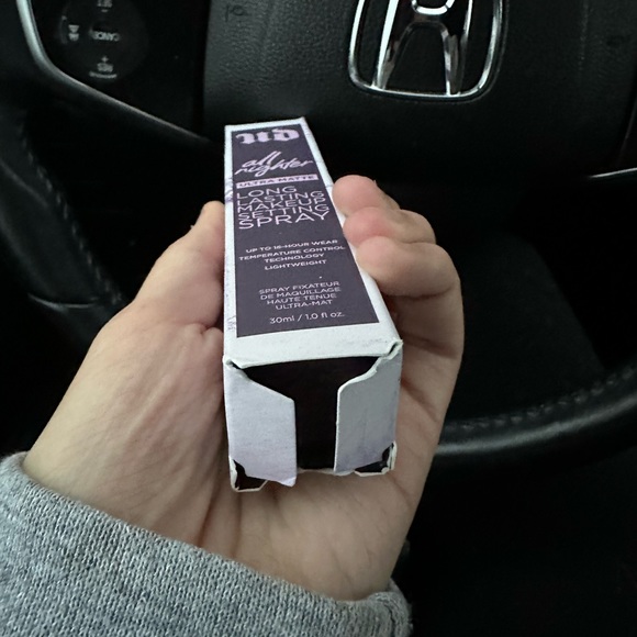 Mini All Nighter Long Lasting Makeup Setting Spray - Picture 4 of 6